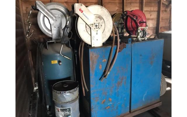 Self-Contained Fluid Card For Sale In Montrose, South Dakota 57048