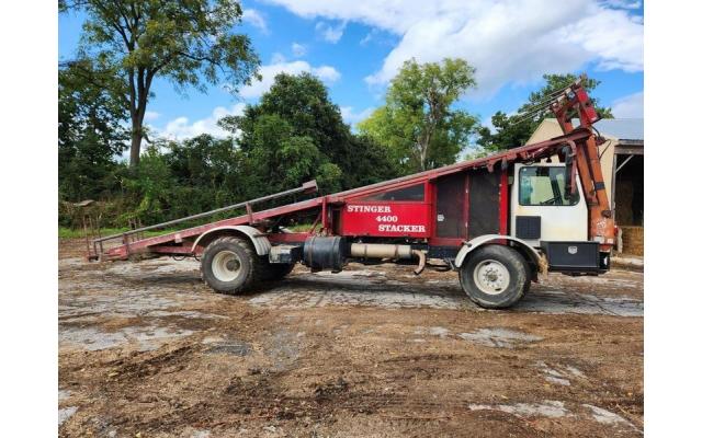 Stinger Stacker 4400 Bale Retriever For Sale In Landenberg, Pennsylvania 19350