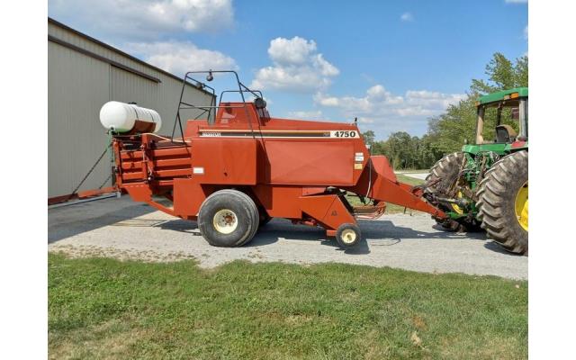 Hesston 4750 Baler for Sale In Ava, Illinois 62907