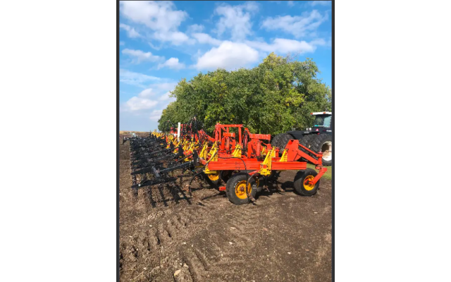 Bourgault FH 546-52 NH3 Cultivator For Sale In Deloraine, Manitoba Canada R0M 0M0
