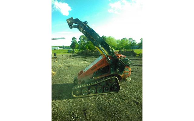 Ditch Witch SK1550 Tracked Skid Steer For Sale in Burton, Ohio 44021