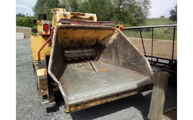 2013 Vermeer BC2100XL Wood Chipper For Sale in Fresno, Ohio 43824
