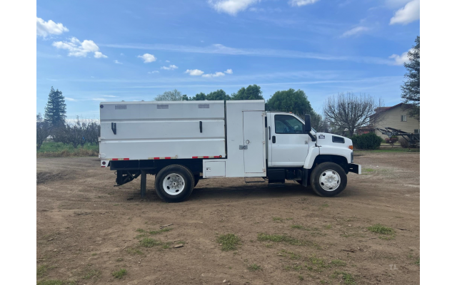 2006 GMC Topkick C6500 Chipper Truck For Sale In Visalia, California 93292