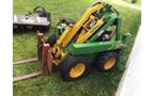 Kanga G-524 Mini Skid Steer For Sale In Apple Creek, Ohio 44606