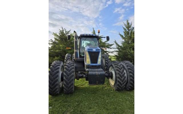 2007 New Holland TG245 Tractor For Sale In Lebanon, Kansas 66952