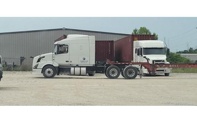 2009 Volvo VNL Semi Tractor For Sale In New Richmond, Ohio 45157
