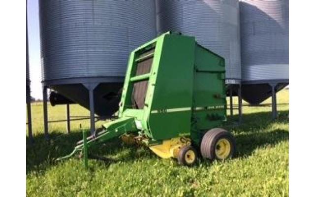 John Deere 550 Baler For Sale In Alhambra, Alberta Canada T0M 0C0