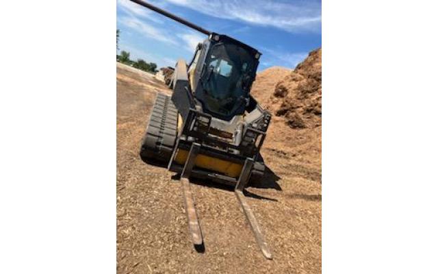 2016 John Deere 333G Skid Steer Loader For Sale In Lewistown, Illinois 61542