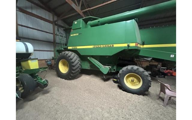 1997 John Deere 9610 Combine For Sale In Beloit, Kansas 67420