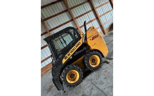 2011 New Holland L215 Wheeled Skid Steer Loader For Sale In Middlebury, Indiana 46540