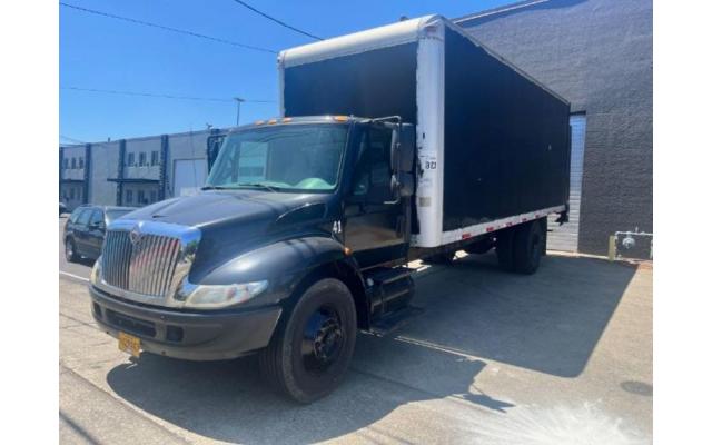 2002 International 4300 Box Truck For Sale In Portland, Oregon 97219