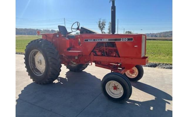 Allis Chalmers 200 Tractor For Sale In Peach Bottom, Pennsylvania 17563