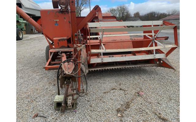 Allis Chalmers 90 Pull Type Combine For Sale In New Haven, Indiana 46774