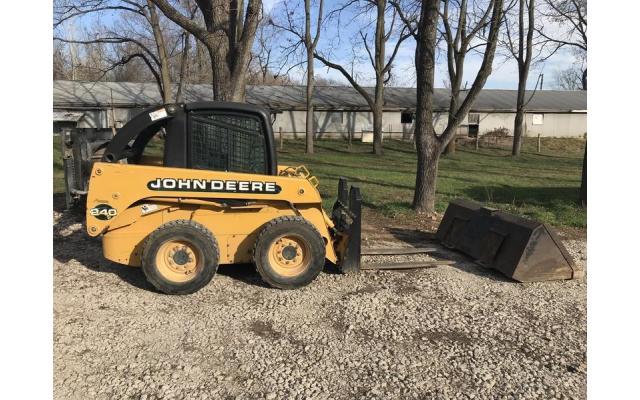 2001 John Deere 240 Skid Steer For Sale In Wilmot, Ohio 44689