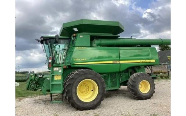 2011 John Deere 9770 STS Combine For Sale In Manito, Illinois 61546