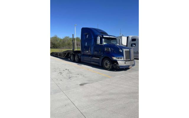 2016 Western Star 5700 XE Semi Tractor + 2017 Sun Country 5-Car Hauler Trailer