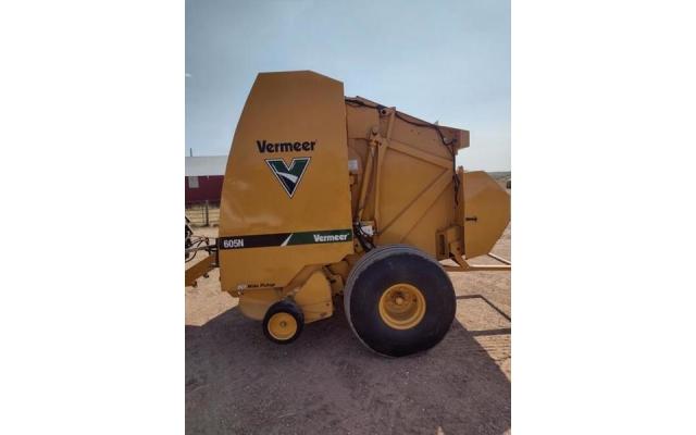 Vermeer 605N Round Baler For Sale In Golden Valley, North Dakota 58541