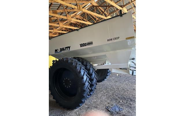 2021 Mobility Fertilizer Spreader for sale in Hurdsfield, North Dakota 58451