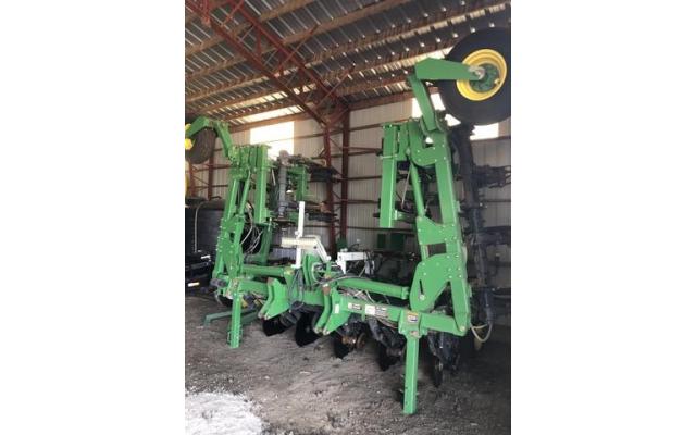 John Deere 2510H Nutrient Applicator For Sale In Goodwin, Kansas 67735