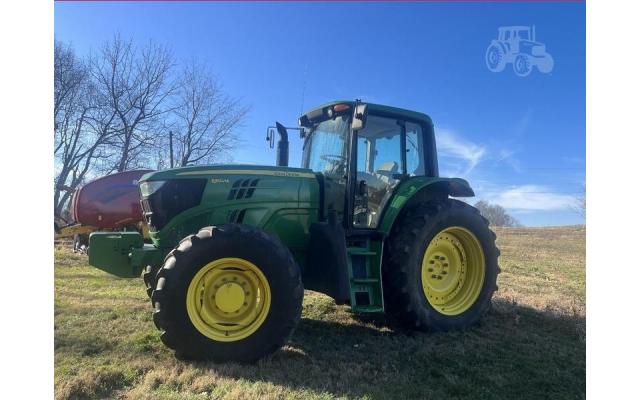 2015 John Deere 6150M Tractor