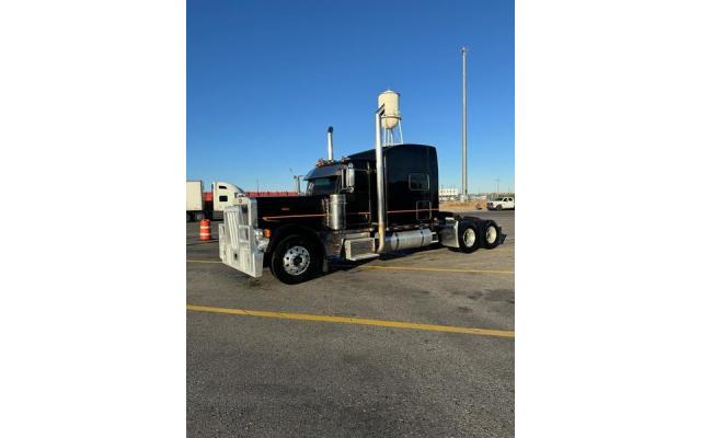 FOR SALE: 2007 Peterbilt 379 Extended Hood – Fully Rebuilt & Road-Ready!