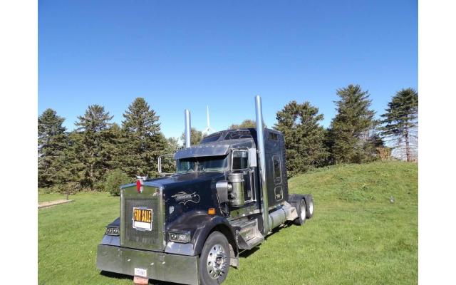 1998 Kenworth W900L For Sale – Well Maintained, Road-Ready