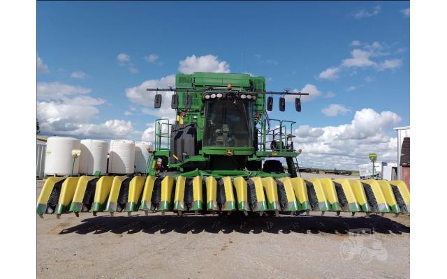 2019 JOHN DEERE CS690 COTTON HARVESTER