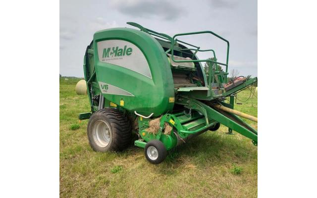 2020 McHale 6750 Single Belt Baler – Only 1,790 Bales – For Sale in Gonvick, Minnesota 56644