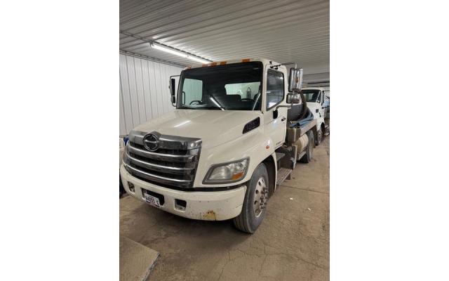 2011 Hino 268A Tank Truck For Sale – Aberdeen, South Dakota 57401