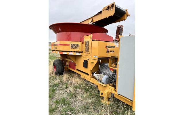 Haybuster H-1130 Big Bite Tub Grinder For Sale In Belgrade, Montana (59714)