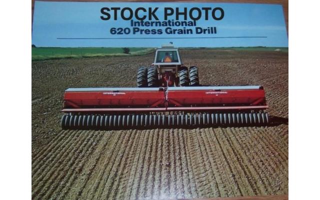 International 620 12’ Grain Drill – Ready for the Field For Sale In Flasher, ND 58535