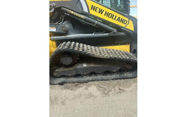2019 New Holland C232 Compact Track Loader