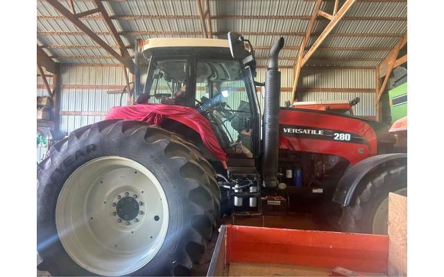 Versatile 280 Tractor For Sale – Chaska, Minnesota 55318