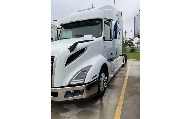 2020 Volvo VNL860 Semi-Tractor For Sale In Belton, Texas 76513