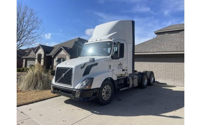 2014 Volvo VNL Conventional Day Cab For Sale In Waxahachie, Texas 75167