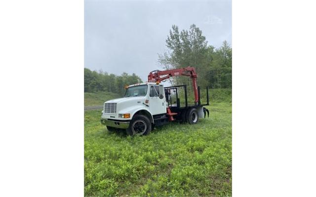 1997 International 4000 Logging Truck For Sale in Saxon, Wisconsin 54559