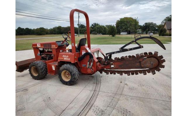 1998 Ditch Witch 3700 Trencher For Sale in Coweta, Oklahoma 74429