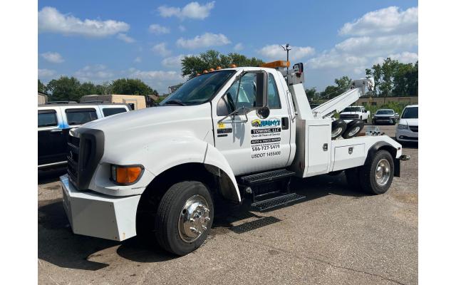 2004 Ford F650 Wrecker Tow Truck For sale in Casco, Michigan 48064