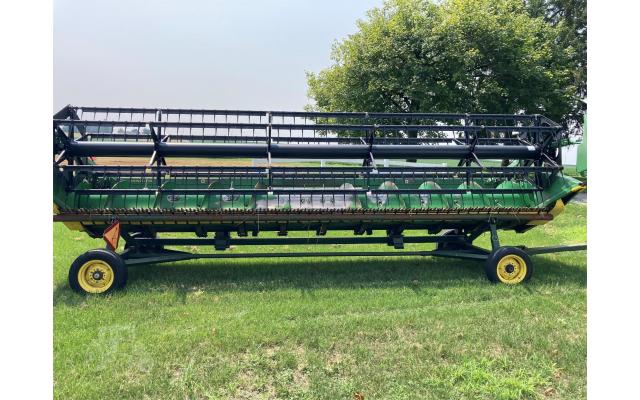 2014 John Deere 622F Grain Platform w/Header Cart For Sale in Coatesville, Pennsylvania 19320