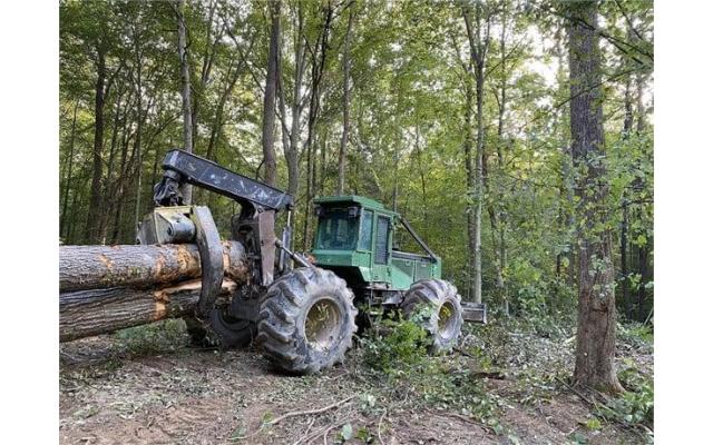 2006 Deere 648G III Skidder For Sale In Mount Pleasant, Tennessee 38474