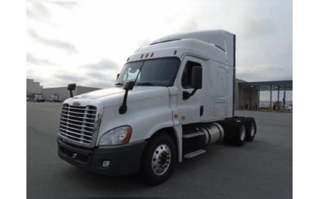 2015 Freightliner Cascadia 125 Semi Tractor For Sale In Atlanta, Georgia