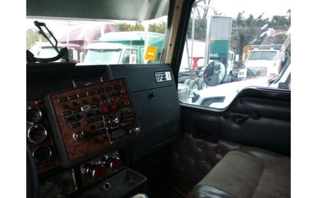 1998 Kenworth T800 Semi-Tractor For Sale In Dunlap, Tennessee 37327