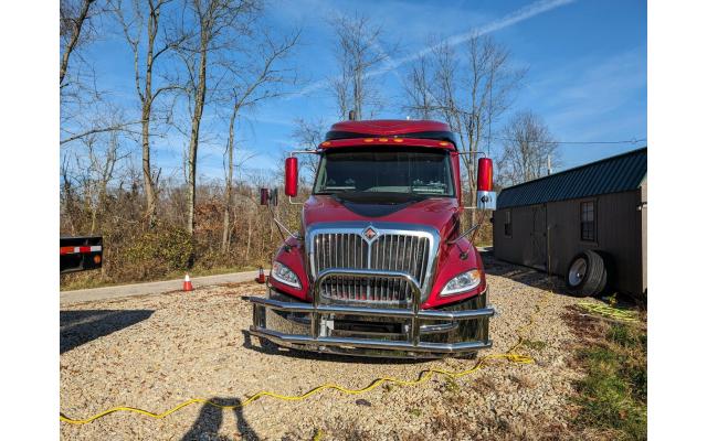2009 International Prostar Limited Semi-Tractor For Sale In Crooksville, Ohio 43731