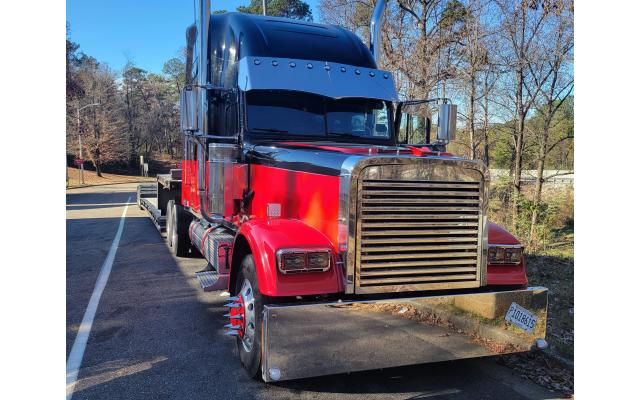 2006 Freightliner Classic XL Semi Tractor For Sale In Greenville, Tennessee 37745