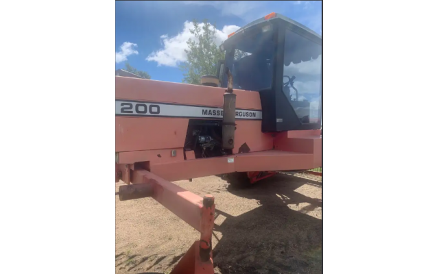 Massey Ferguson 200 Swather For Sale In Prince Albert, Saskatchewan, Canada S6V 5R3