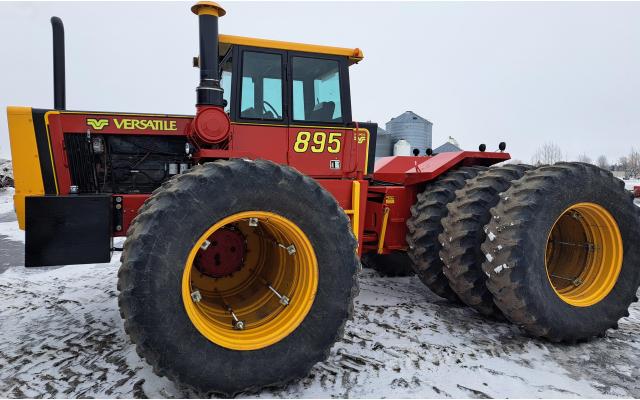 1981 Versatile 895 Tractor For Sale In Somerset, Manitoba, Canada R0G 2L0